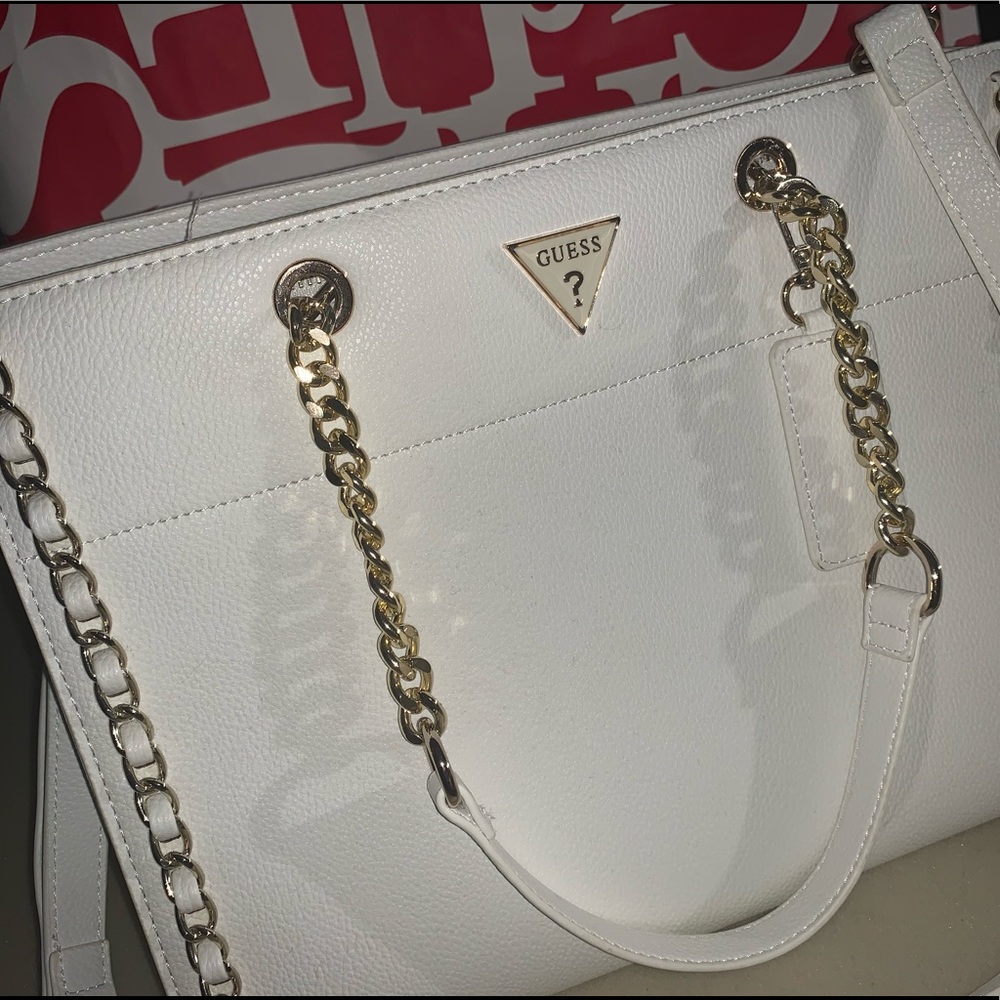 Brand new Guess purse